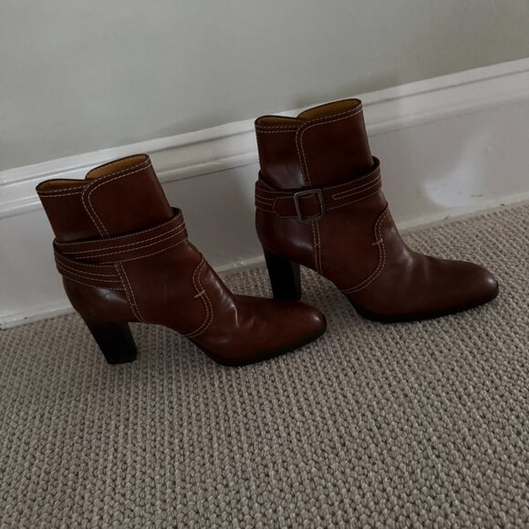 Women's Leather Bootie - Picture 1 of 4